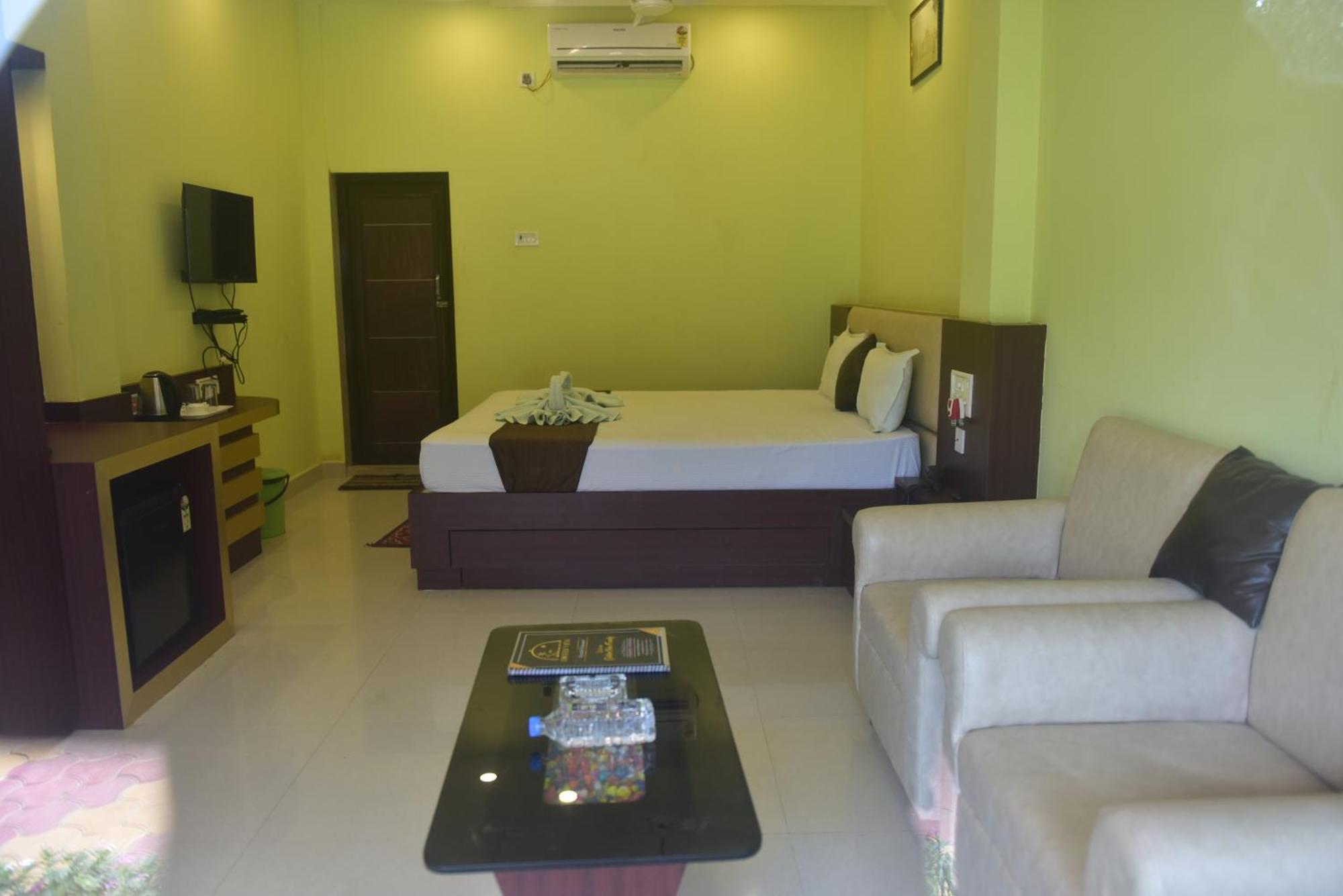Golden View Resort And Restaurant Tajpur エクステリア 写真