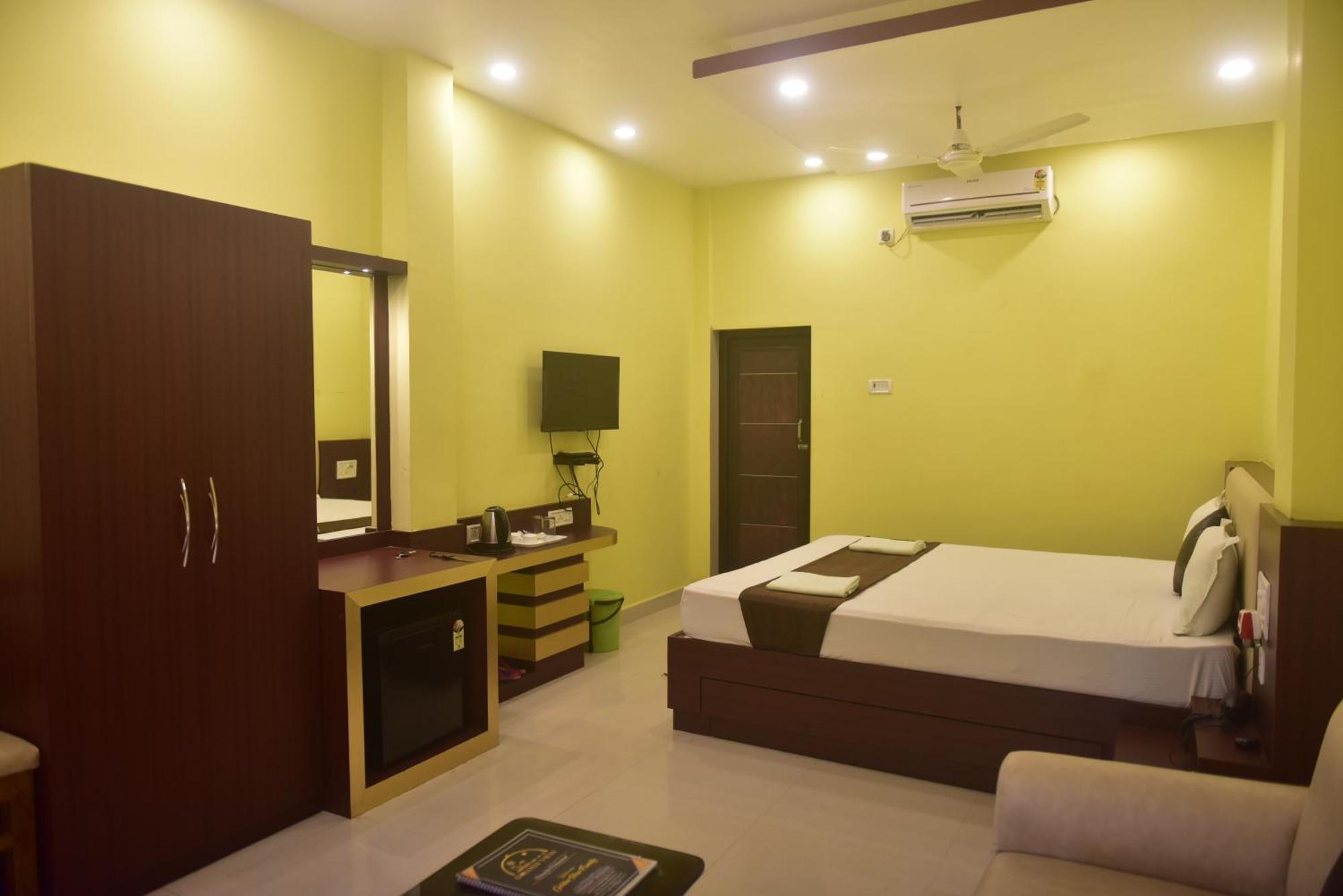 Golden View Resort And Restaurant Tajpur エクステリア 写真
